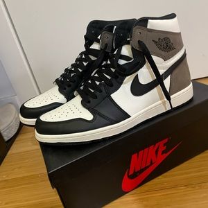Jordan 1 mocha